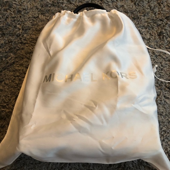 michael kors bag - Picture 8 of 8